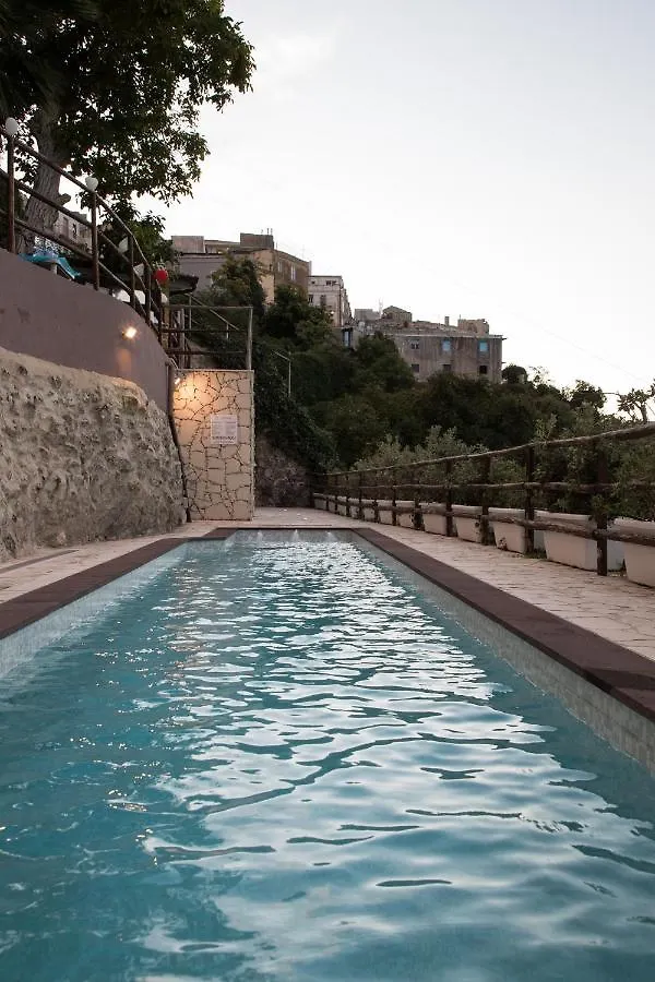 Chibao Hotell Ragusa Pensionat
